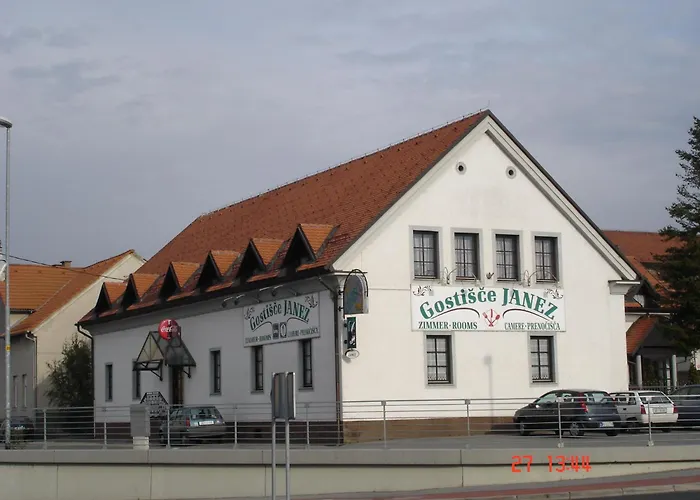 ゲストハウス Janez