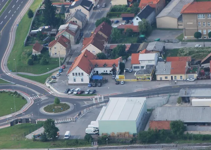 Janez ゲストハウス マリボル